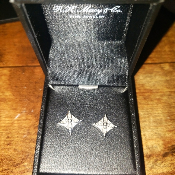 Macy's Jewelry Rh Macy Co Diamond Stud Earrings Perfect Valentines